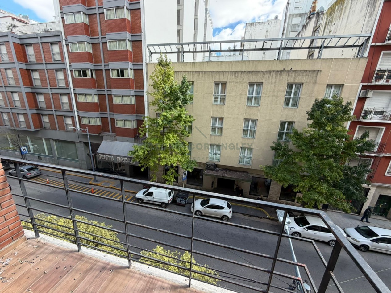 VENTA | DEPARTAMENTO DOS AMBIENTES | BALCON | CENTRO