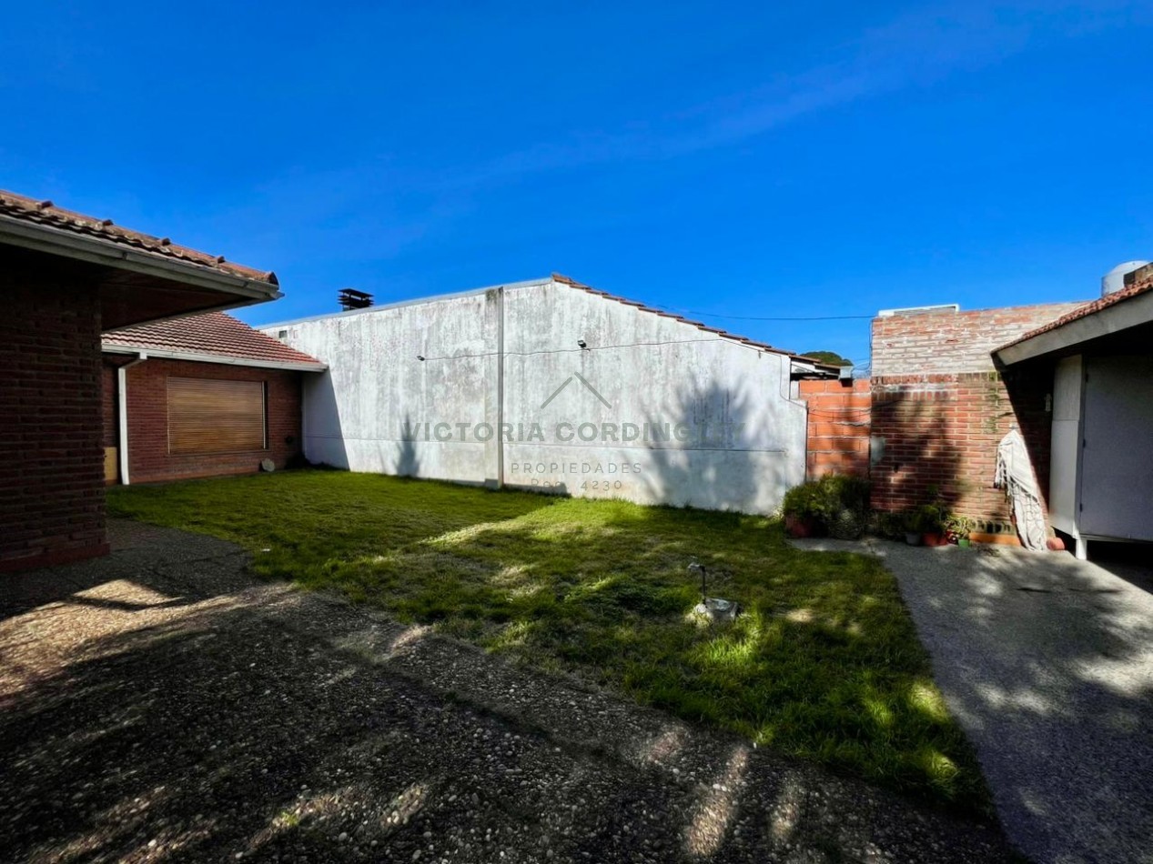 VENTA | CHALET 3 AMBIENTES | DEPENDENCIA | QUINCHO | COCHERA | 