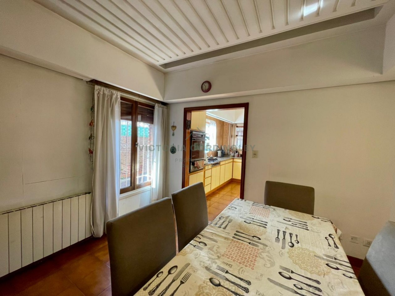 VENTA | CHALET 3 AMBIENTES | DEPENDENCIA | QUINCHO | COCHERA | 