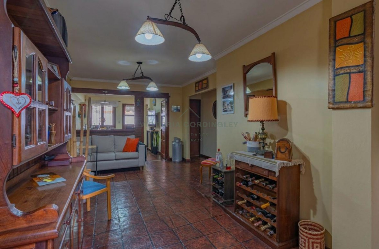 VENTA | CASA 4 AMBIENTES | COCHERA | ZONA GUEMES