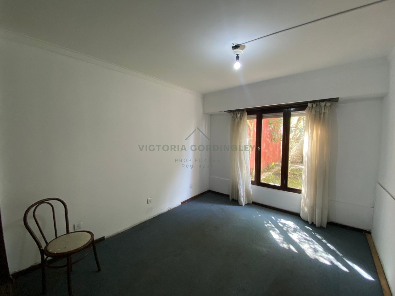 VENTA | CASA 4 AMBIENTES | COCHERA | MONTEMAR