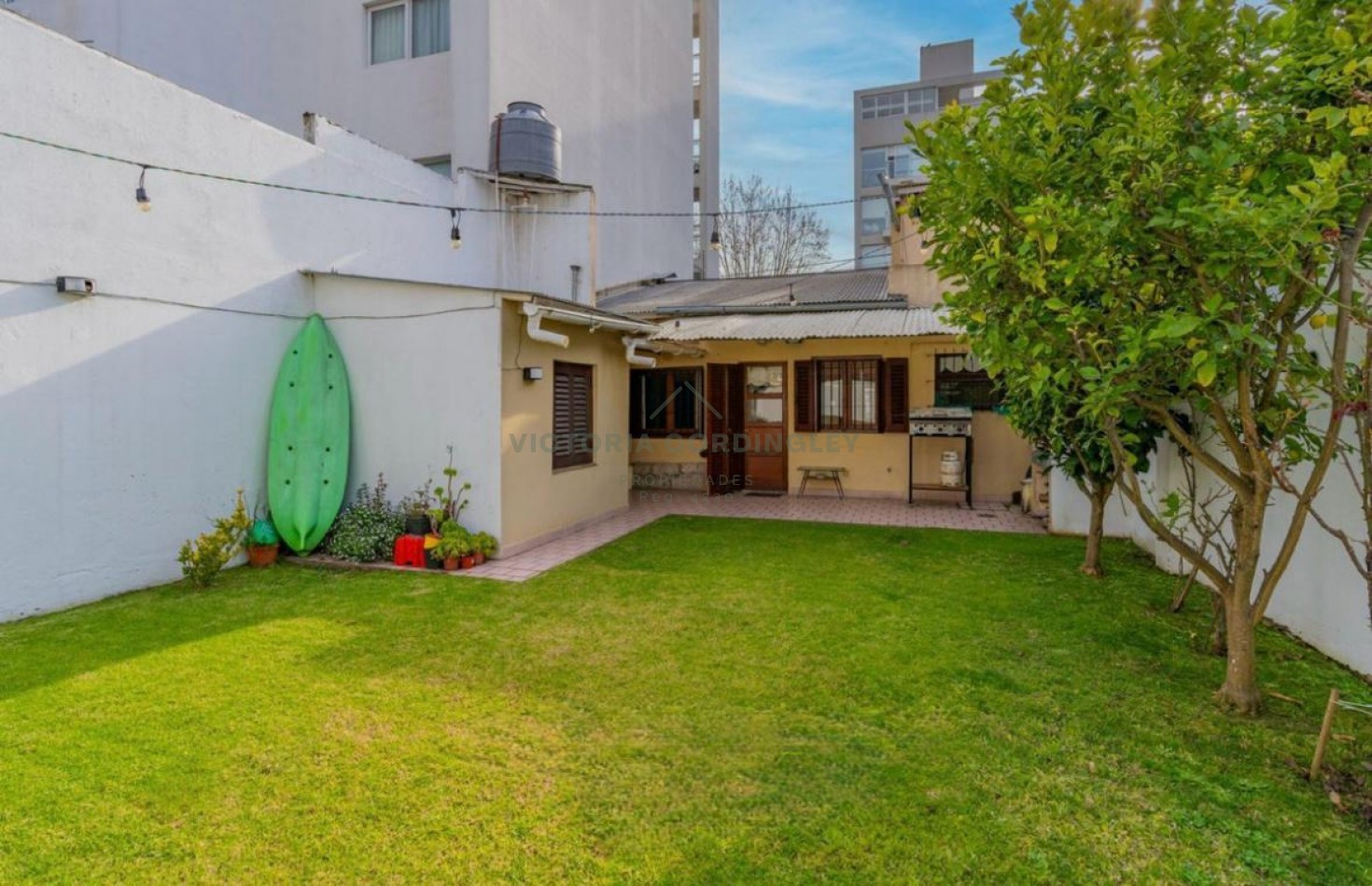 VENTA | CASA 4 AMBIENTES | COCHERA | ZONA GUEMES