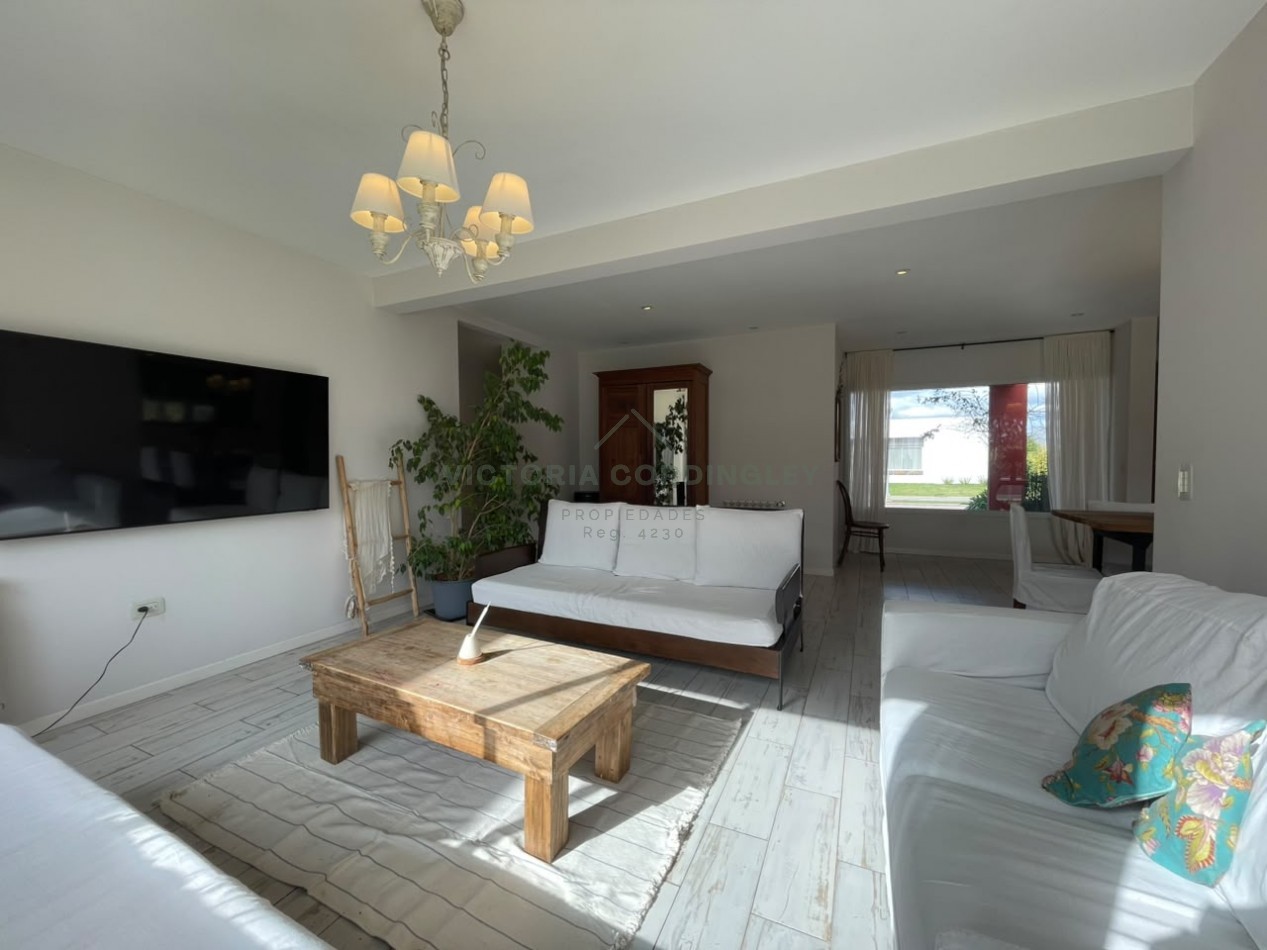 VENTA | CASA 4 AMBIENTES | TIERRAS DEL MAR | PISCINA