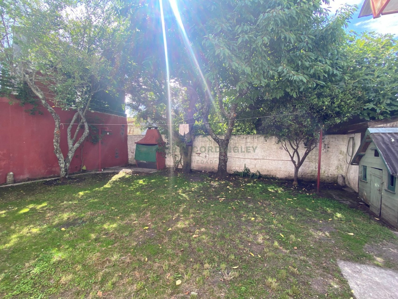 VENTA | CASA 4 AMBIENTES | COCHERA | MONTEMAR