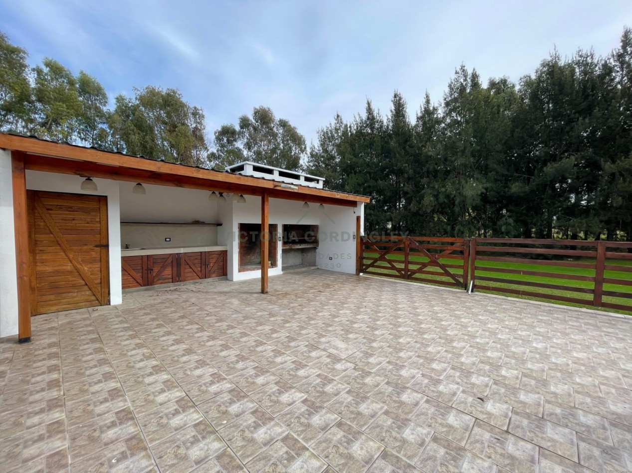 VENTA | CASA 4 AMBIENTES | PILETA CLIMATIZADA | RUMENCO