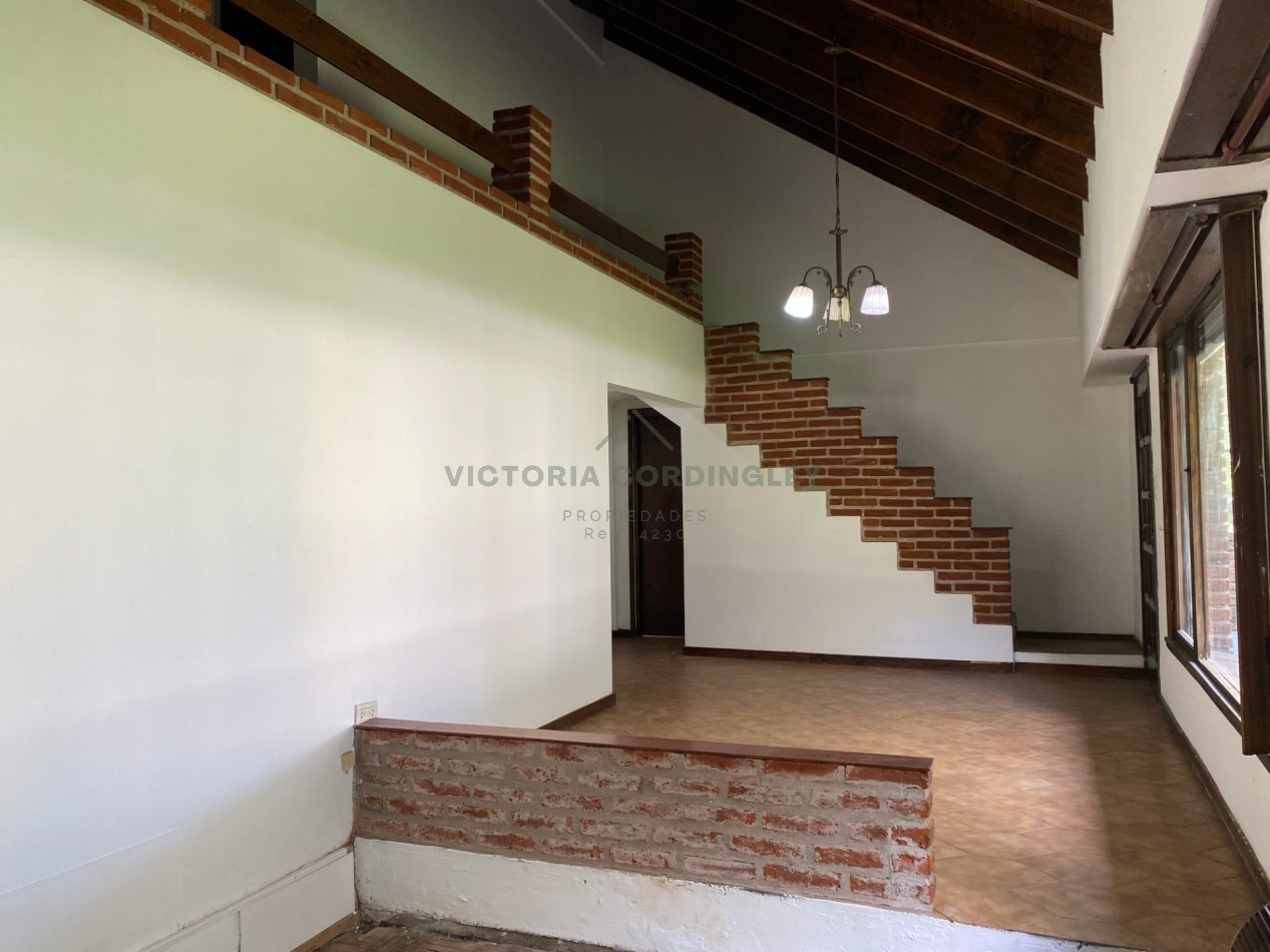 VENTA | CASA 4 AMBIENTES | COCHERA | MONTEMAR
