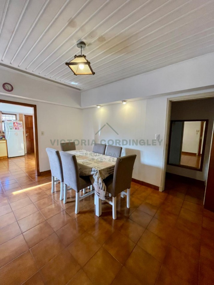 VENTA | CHALET 3 AMBIENTES | DEPENDENCIA | QUINCHO | COCHERA | 