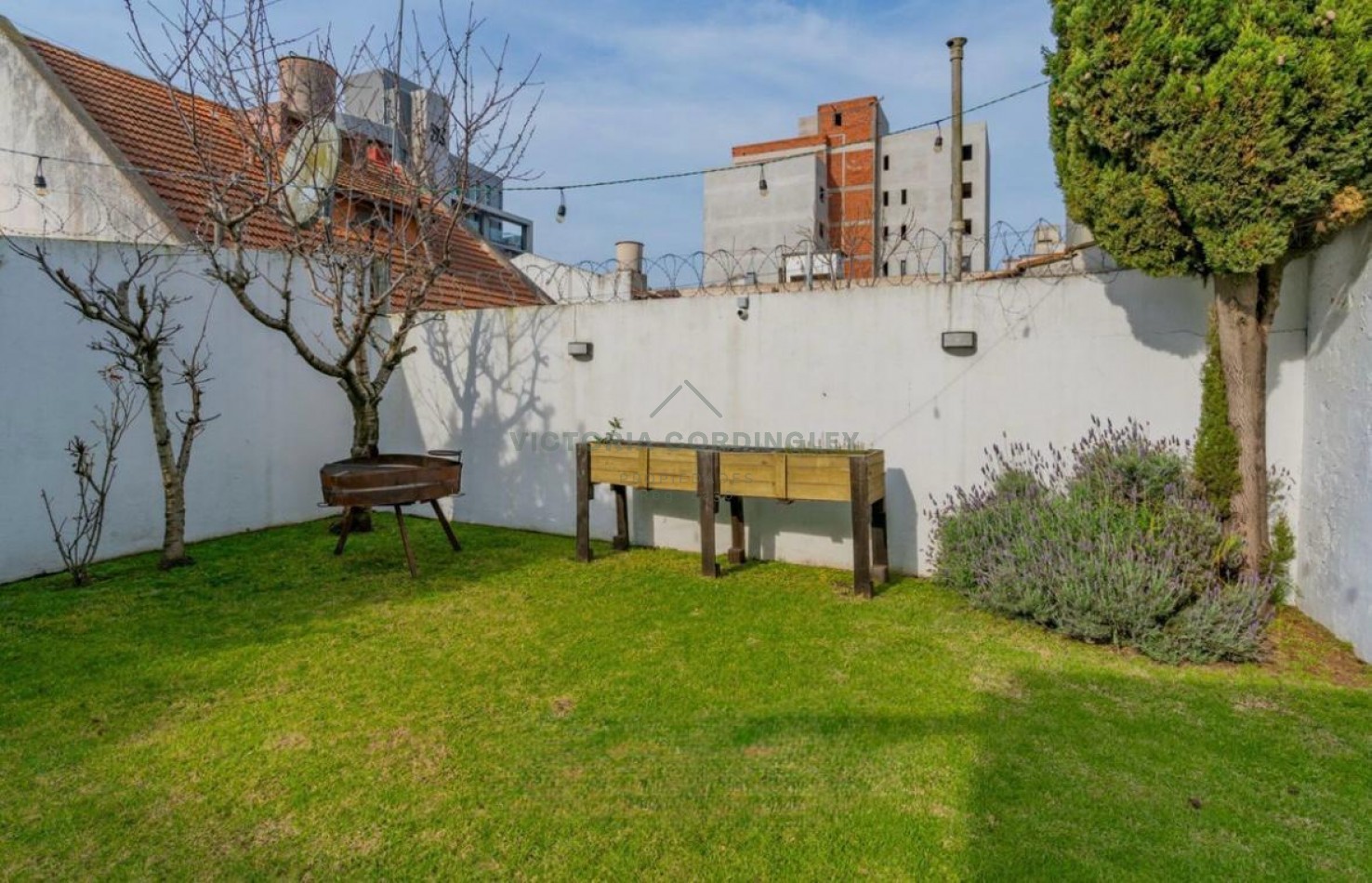 VENTA | CASA 4 AMBIENTES | COCHERA | ZONA GUEMES