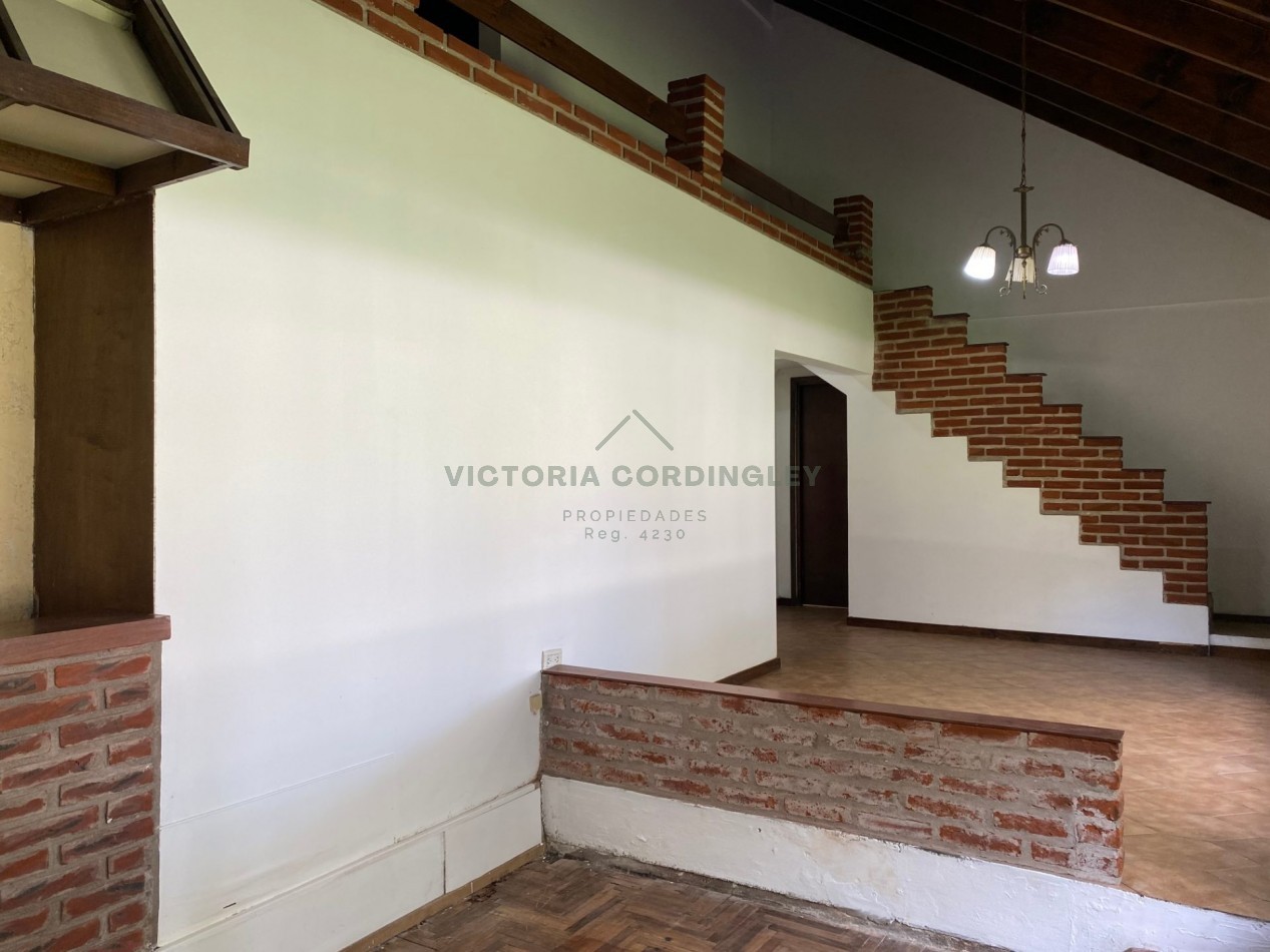 VENTA | CASA 4 AMBIENTES | COCHERA | MONTEMAR
