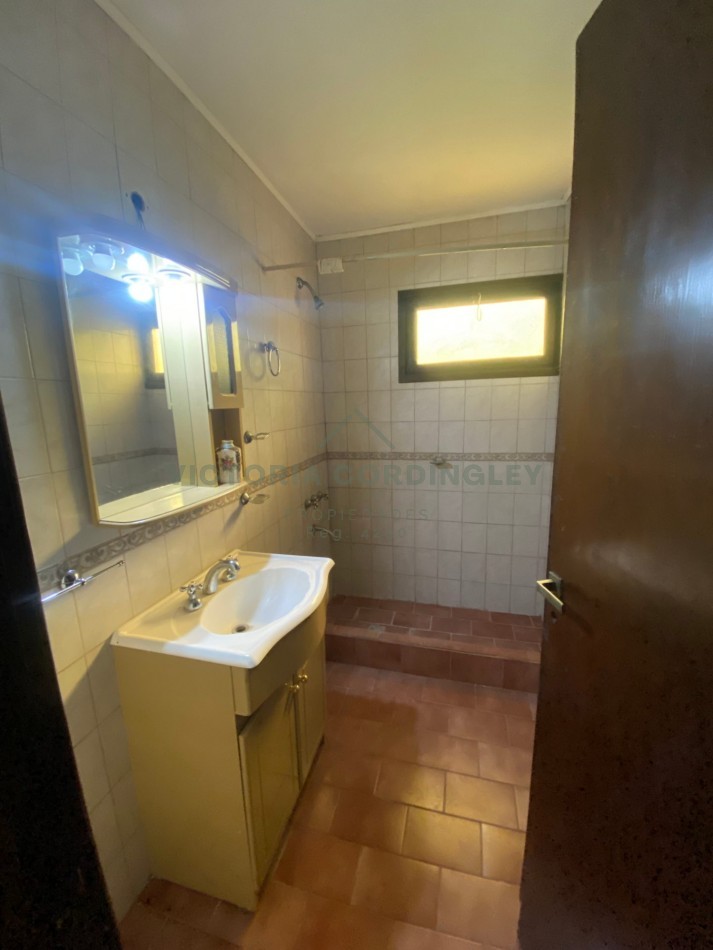 VENTA | CASA 4 AMBIENTES | COCHERA | MONTEMAR