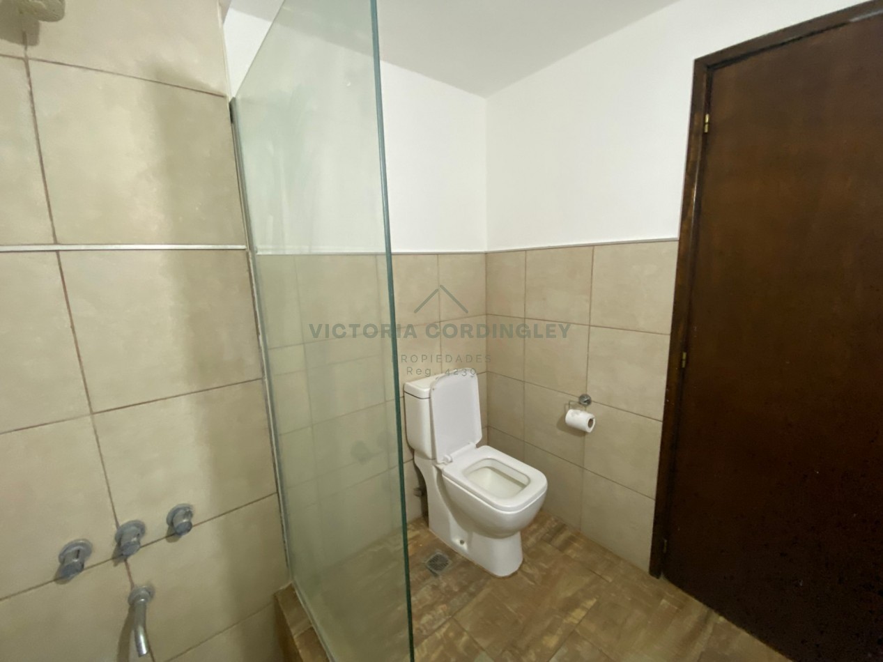 VENTA | CASA 4 AMBIENTES | COCHERA | MONTEMAR