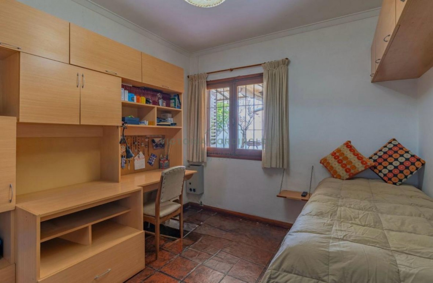 VENTA | CASA 4 AMBIENTES | COCHERA | ZONA GUEMES