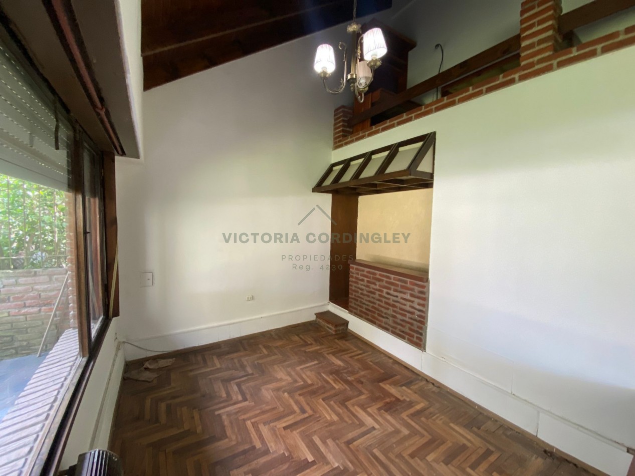 VENTA | CASA 4 AMBIENTES | COCHERA | MONTEMAR