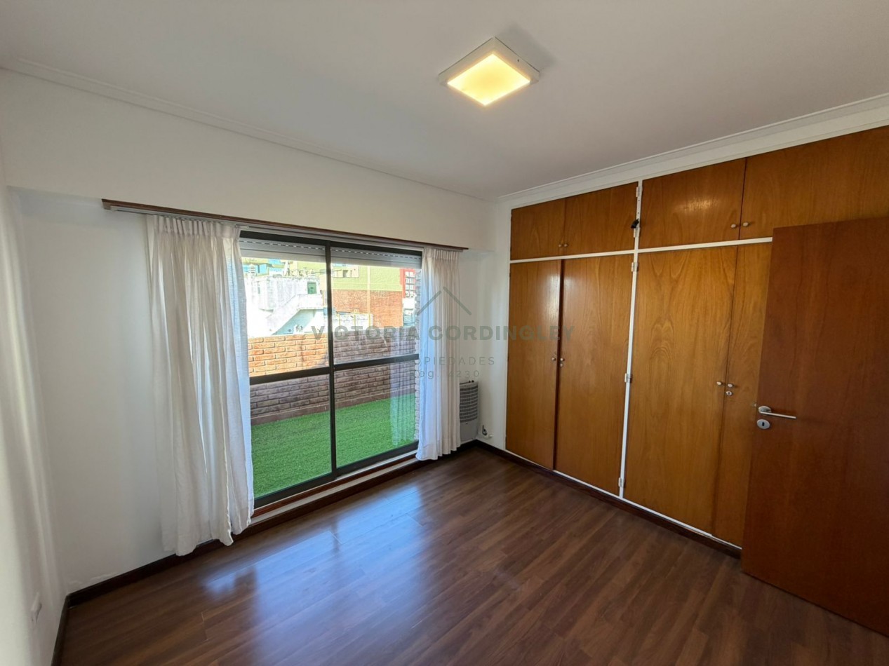 VENTA | DEPARTAMENTO DOS AMBIENTES | BALCON TERRAZA | COCHERA | CENTRO