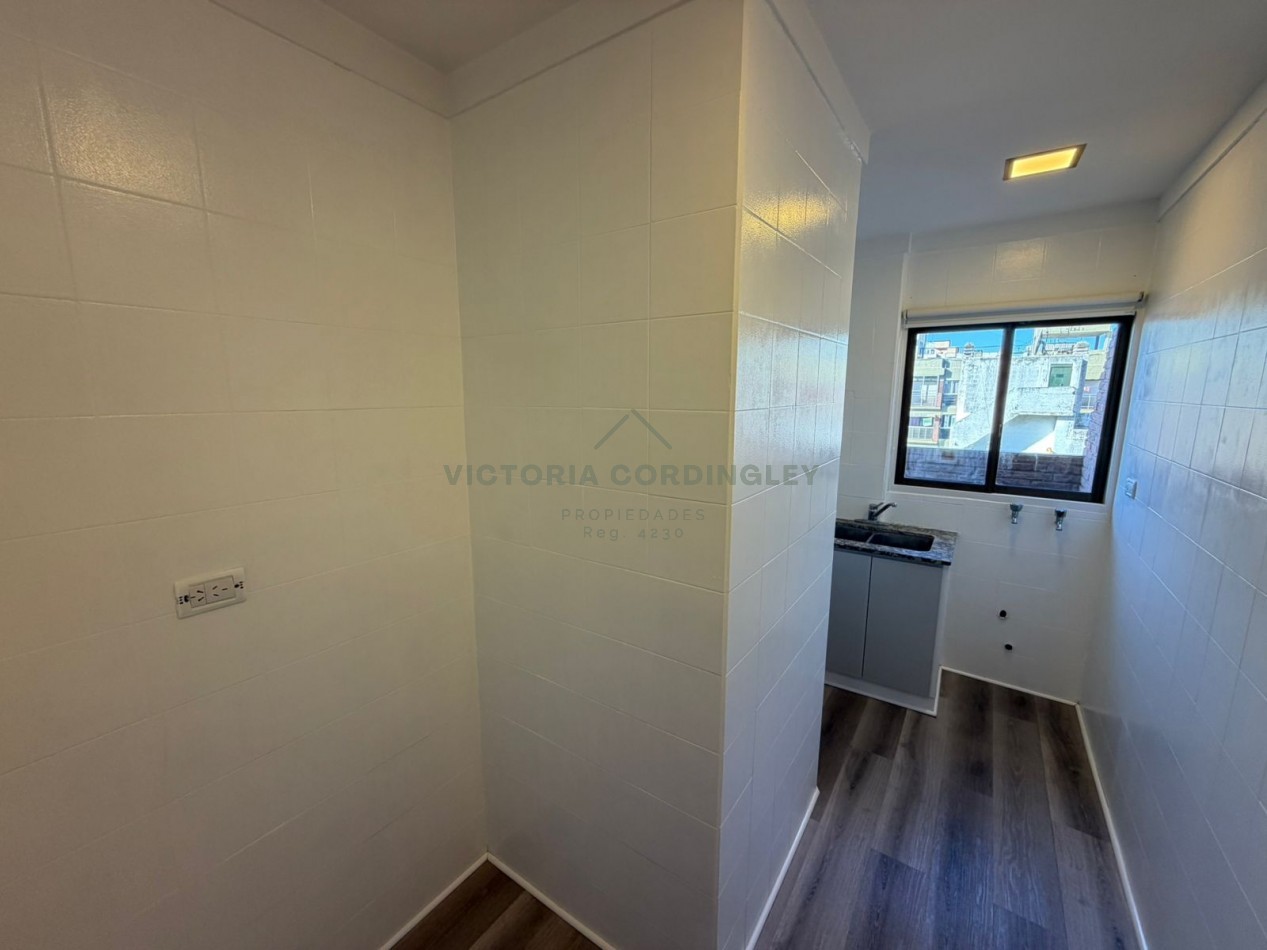 VENTA | DEPARTAMENTO DOS AMBIENTES | BALCON TERRAZA | COCHERA | CENTRO