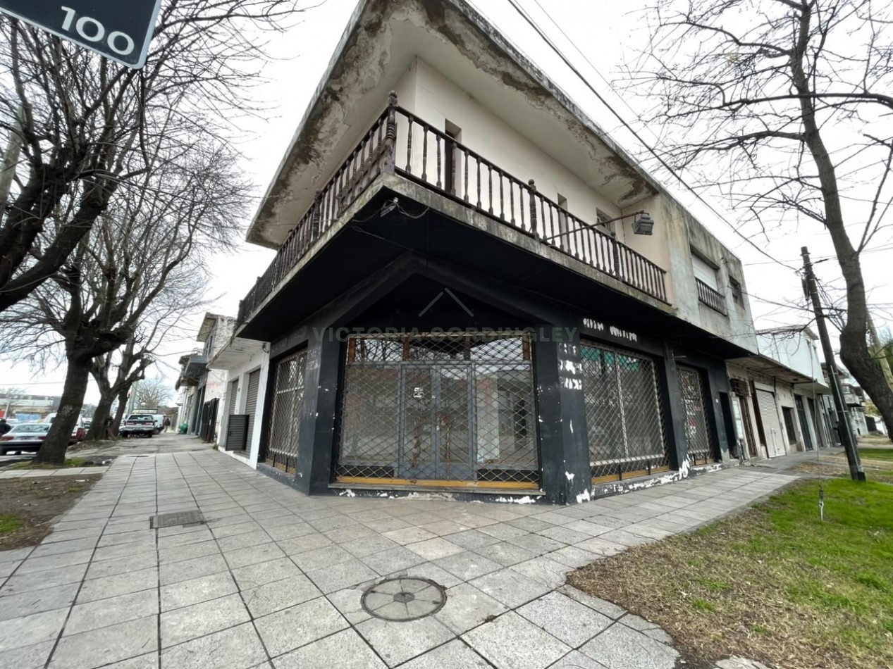 ALQUILER COMERCIAL 24 MESES | IMPORTANTE ESQUINA | ZONA FACULTAD INGENIERIA 