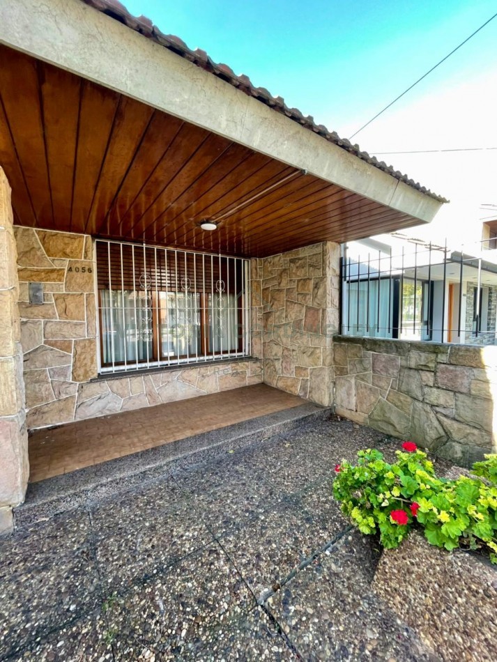 VENTA | CHALET 3 AMBIENTES | DEPENDENCIA | QUINCHO | COCHERA | 