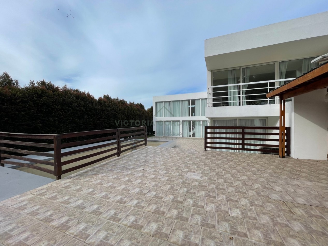 VENTA | CASA 4 AMBIENTES | PILETA CLIMATIZADA | RUMENCO