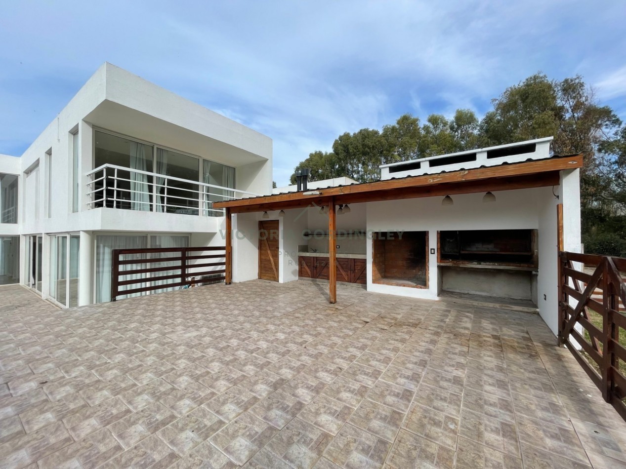 ALQUILER 24 MESES | CASA 4 AMBIENTES | PILETA CLIMATIZADA | RUMENCO