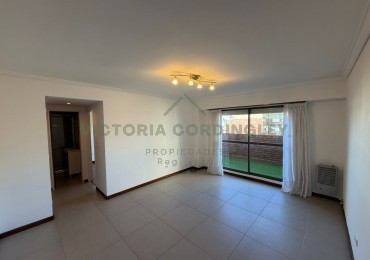 VENTA | DEPARTAMENTO DOS AMBIENTES | BALCON TERRAZA | COCHERA | CENTRO